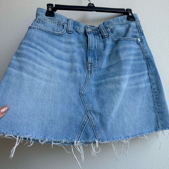 Madewell Rigid Denim A-Line Mini Skirt in Lovell Wash Raw Hem Size 26 A Line - Picture 4 of 8